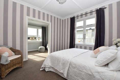 Photo of property in 107 Broadway, Carterton, 5713