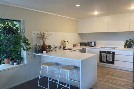 Photo of property in 28a Clovelly Road, Bucklands Beach, Auckland, 2012