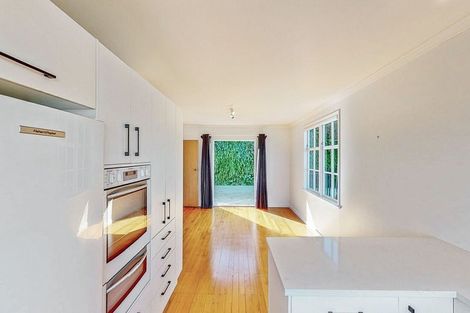 Photo of property in 34 Rama Crescent, Khandallah, Wellington, 6035