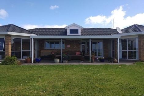 Photo of property in 201 Grahams Beach Road, Manukau Heads, Waiuku, 2684