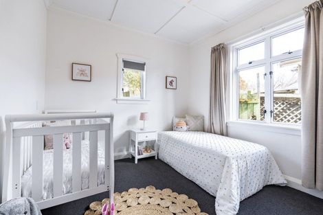 Photo of property in 100 Lemon Street, New Plymouth, 4312