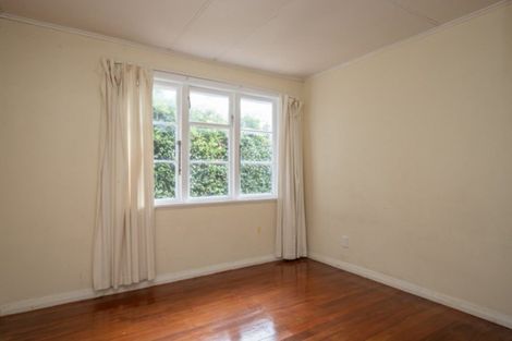 Photo of property in 30 Pipiroa Road, Ngatea, 3503