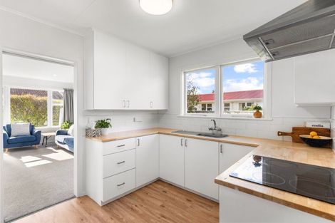 Photo of property in 20a Parera Grove, Heretaunga, Upper Hutt, 5018