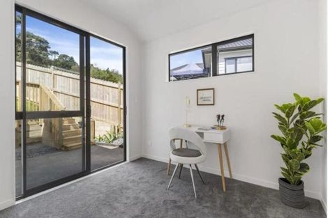 Photo of property in 7 Laurina Road, Sunnynook, Auckland, 0620