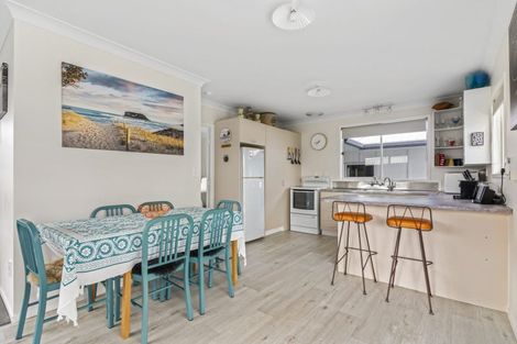 Photo of property in 104 Moa Street, Whangamata, 3620