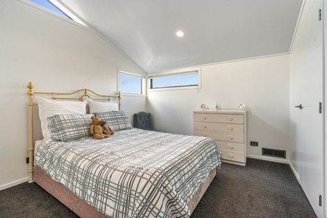 Photo of property in 24a Balmain Road, Chatswood, Auckland, 0626