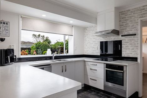 Photo of property in 19 Anaru Place, Awapuni, Palmerston North, 4412