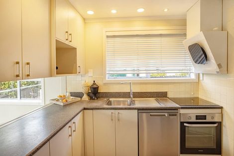 Photo of property in 15 Birkenhead Street, Avonhead, Christchurch, 8042