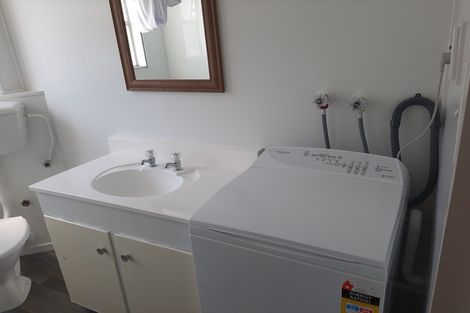 Photo of property in 5 Hawker Street, Mount Victoria, Wellington, 6011