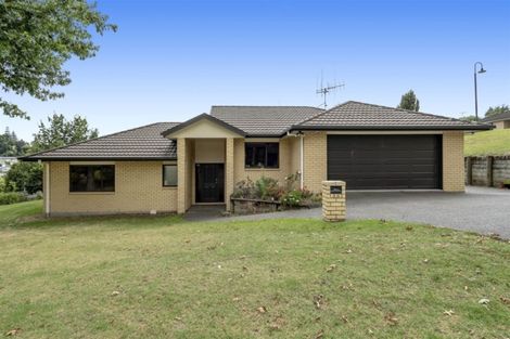 Photo of property in 86 Village Park Drive, Welcome Bay, Tauranga, 3112