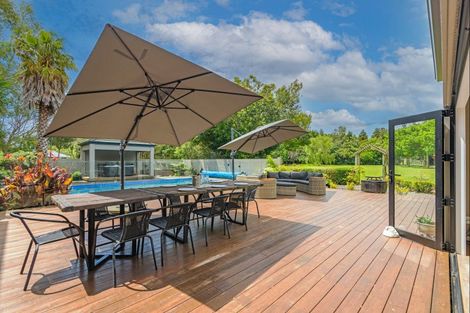 Photo of property in 52 Turitea Road, Fitzherbert, Palmerston North, 4472