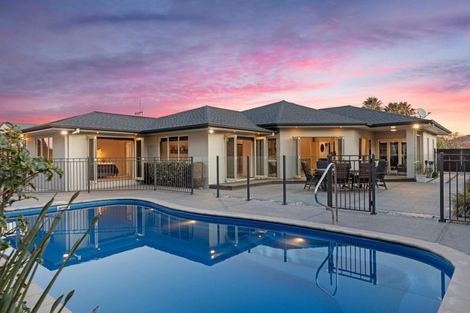 Photo of property in 165 Gravatt Road, Papamoa Beach, Papamoa, 3118