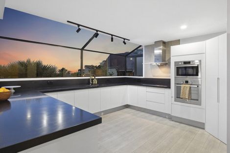 Photo of property in 66 Cliffs Road, Saint Clair, Dunedin, 9012