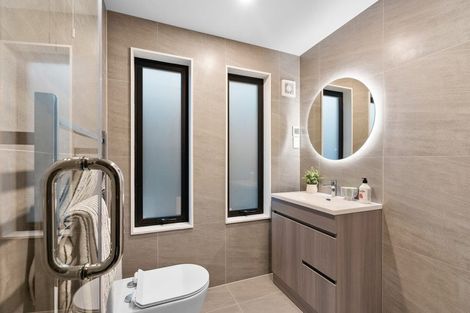 Photo of property in 1a Maxwelton Drive, Mairangi Bay, Auckland, 0630