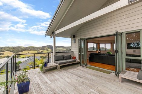 Photo of property in 11 Sykes Avenue, Hatfields Beach, Orewa, 0931