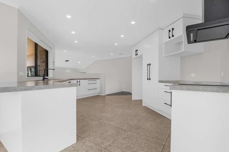 Photo of property in 135 Baverstock Road, Nawton, Hamilton, 3200