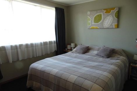 Photo of property in 4/202 Warwick Road, Mayfair, Hastings, 4122