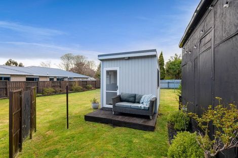 Photo of property in 98 Brecon Road, Stratford, 4332
