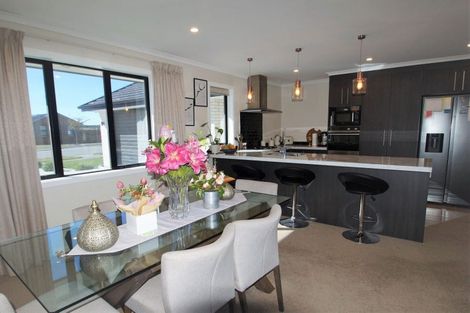 Photo of property in 25 Bill Harvey Drive, Halswell, Christchurch, 8025