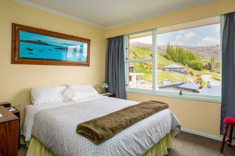 Photo of property in 1 Edinburgh Street, Roxburgh, 9500