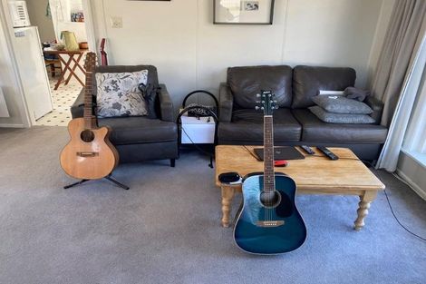 Photo of property in 13 Bell Street, Otaki, 5512