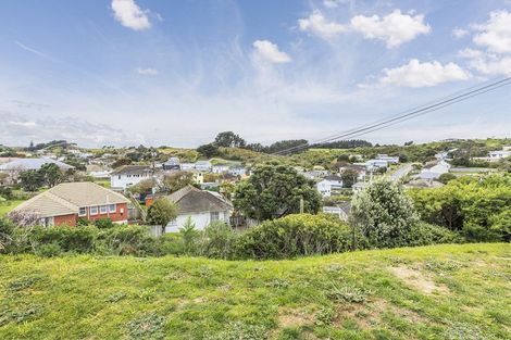 Photo of property in 1 Morere Street, Titahi Bay, Porirua, 5022