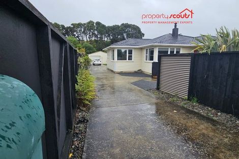 Photo of property in 8 Rimu Street, Waikanae, 5036