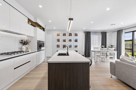 Photo of property in 202 Matua Road, Kumeu, 0810