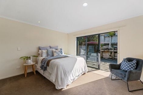 Photo of property in 11 Hawk Place, Welcome Bay, Tauranga, 3112