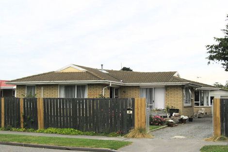 Photo of property in 22 Kuaka Crescent, Bromley, Christchurch, 8062