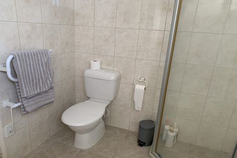 Photo of property in 2h Weranui Road, Waiwera, Orewa, 0994