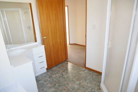 Photo of property in 3/61 Waimairi Road, Upper Riccarton, Christchurch, 8041