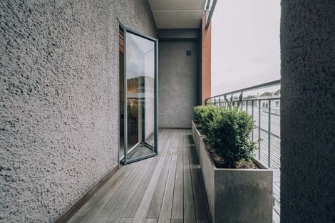 Photo of property in 3/36 Victoria Road, Devonport, Auckland, 0624