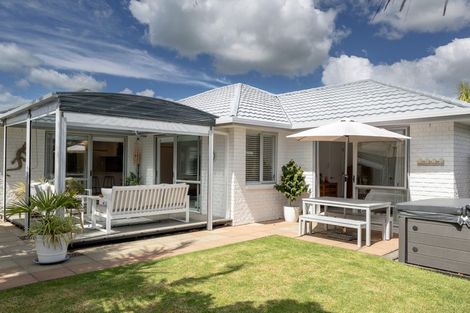 Photo of property in 5 Kihi Place, Ruakaka, 0116