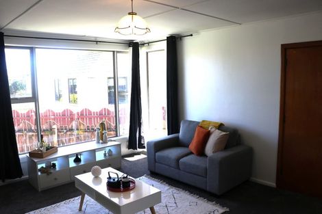 Photo of property in 66 Adamson Crescent, Glengarry, Invercargill, 9810