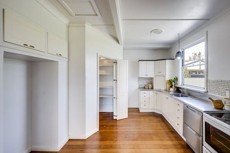 Photo of property in 3 Saint Andrews Road, Havelock North, 4130