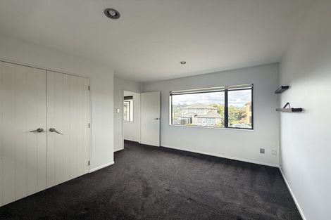 Photo of property in 29 Huntington Park Drive, Greenhithe, Auckland, 0632