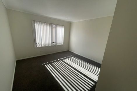 Photo of property in 102 Nautilus Drive, Gulf Harbour, Whangaparaoa, 0930