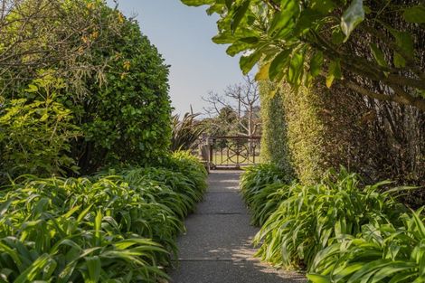 Photo of property in 68 Kanuka Rise, Albert Town, Wanaka, 9305