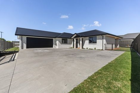 Photo of property in 25 Papawhero Drive, Bell Block, New Plymouth, 4312