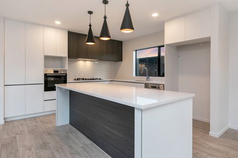 Photo of property in 40 Lumbarda Drive, Kumeu, 0810