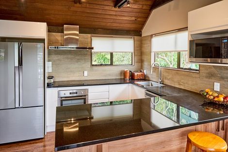 Photo of property in 45 Fyvie Avenue, Tawa, Wellington, 5028