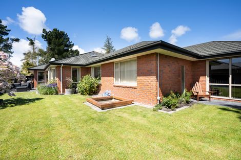 Photo of property in 92 Milns Road, Halswell, Christchurch, 8025