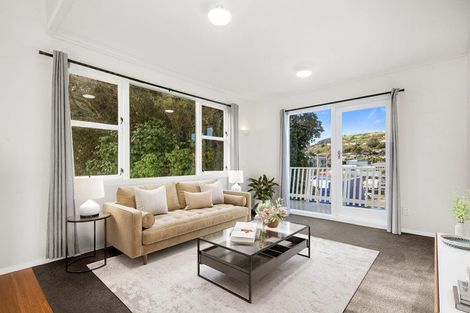 Photo of property in 6d Rewa Terrace, Tawa, Wellington, 5028