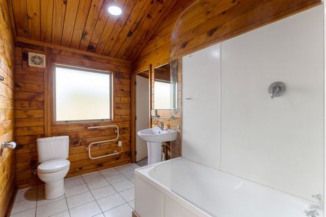 Photo of property in 24 Halcione Close, Flagstaff, Hamilton, 3210