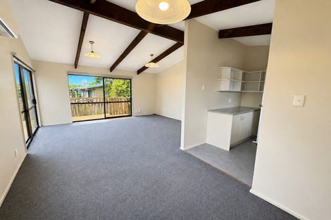 Photo of property in 2/33 Park Avenue, Papatoetoe, Auckland, 2025
