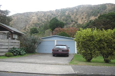 Photo of property in 46 Wellington Road, Paekakariki, 5034