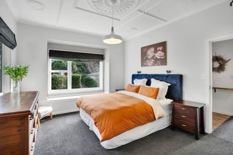 Photo of property in 15 Bracken Street, New Plymouth, 4310