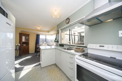 Photo of property in 12 Mansell Crescent, Bulls, 4818