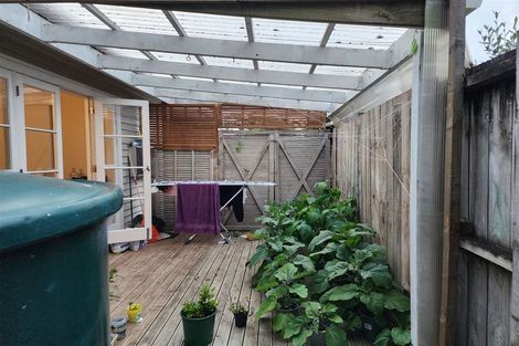 Photo of property in 40a Peach Road, Glenfield, Auckland, 0629